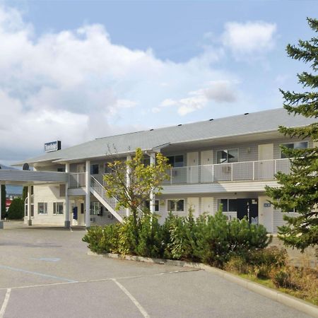 萨蒙阿姆旅程住宿酒店 鲑鱼湾 外观 照片